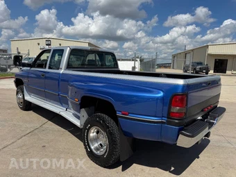 1996 Dodge Ram 3500 Base Extended Cab Long Bed DRW - miniatura 36