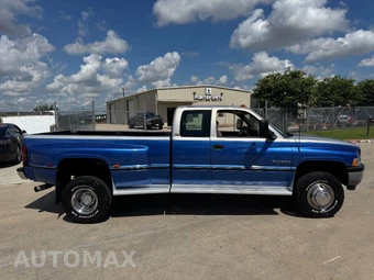 1996 Dodge Ram 3500 Base Extended Cab Long Bed DRW - miniatura 38