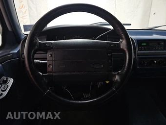 1996 Ford Bronco XLT - miniatura 10