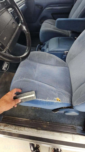 1996 Ford Bronco XLT - miniatura 20