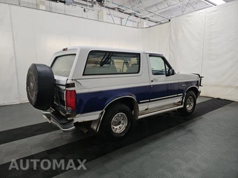 1996 Ford Bronco XLT - miniatura 4