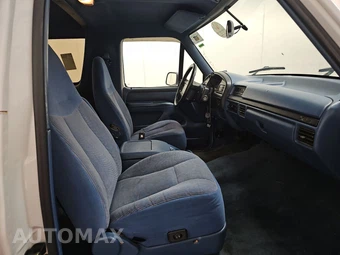 1996 Ford Bronco XLT - miniatura 8