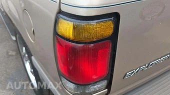 1996 Ford Explorer XLT – miniatura 28