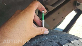 1996 Ford Explorer XLT – miniatura 17