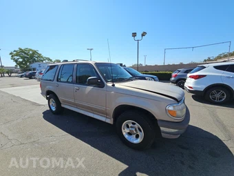 1996 Ford Explorer XLT – miniatura 3