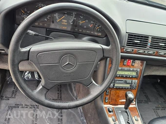 1996 Mercedes-Benz S 320 SWB Sedan - miniatura 49