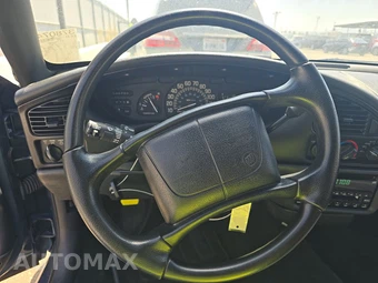 1997 Buick Skylark Custom Sedan – miniatura 10