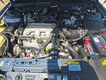 1997 Buick Skylark Custom Sedan – miniatura 15