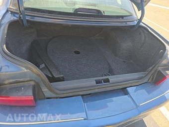 1997 Buick Skylark Custom Sedan – miniatura 16