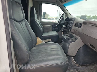 1997 Chevrolet G3500 Cutaway 1SA 11K GVWR DRW 159.0" WB - miniatura 8