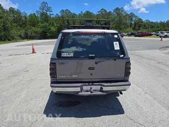 1997 Ford Explorer XLT - miniatura 3
