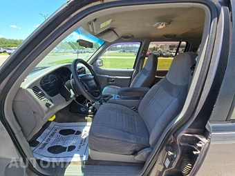 1997 Ford Explorer XLT - miniatura 7