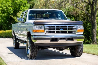 1997 Ford F-350 Crew Cab Long Bed - miniatura 3