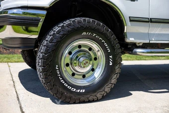 1997 Ford F-350 Crew Cab Long Bed - miniatura 7