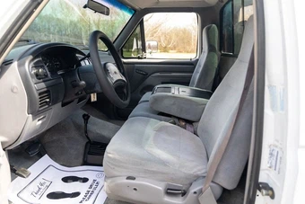 1997 Ford F-350 Regular Cab Long Bed - miniatura 32