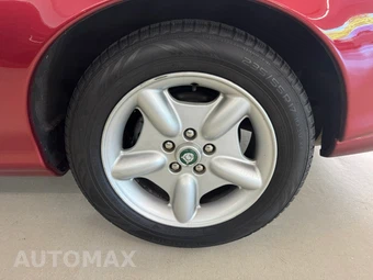 1997 Jaguar XK8 Convertible – miniatura 33