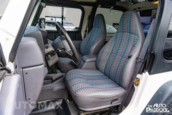 1997 Jeep Wrangler Sport - miniatura 15