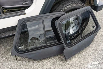1997 Jeep Wrangler Sport - miniatura 26