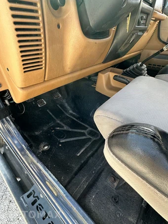 1997 Jeep Wrangler Sport - miniatura 12