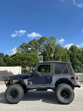 1997 Jeep Wrangler Sport - miniatura 7