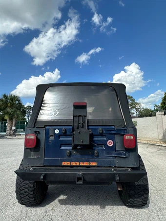 1997 Jeep Wrangler Sport - miniatura 8
