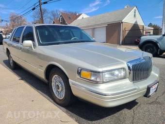 1997 Lincoln Town Car Executive - miniatura 4