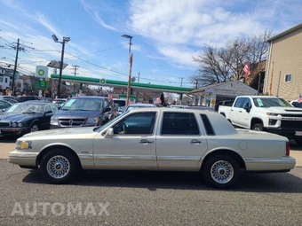 1997 Lincoln Town Car Executive - miniatura 5