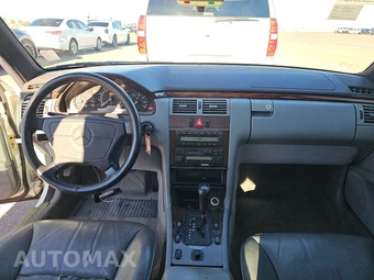 1997 Mercedes-Benz E 320 – miniatura 11