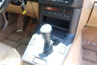 1998 BMW 3 Series Coupe 323is - miniatura 22