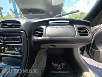 1998 Chevrolet Corvette Coupe 1SA - miniatura 17