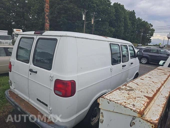 1998 Dodge Ram Cargo Van 1500 127.6" WB – miniatura 3