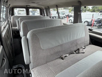 1998 Ford E-350 Club Wagon XLT 138.0" WB - miniatura 15