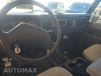 1998 Land Rover Defender 90 Base - miniatura 11