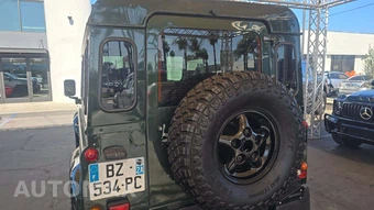 1998 Land Rover Defender 90 Base - miniatura 28