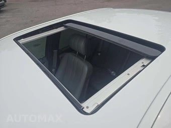 1998 Mercedes-Benz E 300 Sedan – miniatura 12