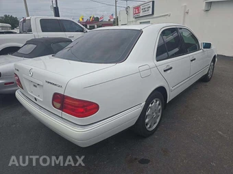 1998 Mercedes-Benz E 300 Sedan – miniatura 3