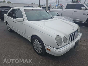 1998 Mercedes-Benz E 300 Sedan – miniatura 4