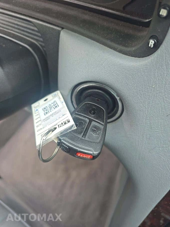 1998 Mercedes-Benz E 300 Sedan – miniatura 8