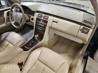 1998 Mercedes-Benz E 320 Sedan – miniatura 2