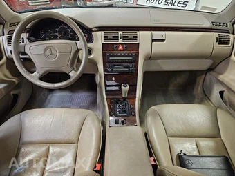 1998 Mercedes-Benz E 320 Sedan – miniatura 23