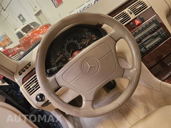 1998 Mercedes-Benz E 320 Sedan – miniatura 28