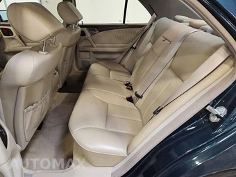 1998 Mercedes-Benz E 320 Sedan – miniatura 39