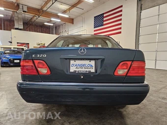 1998 Mercedes-Benz E 320 Sedan – miniatura 7