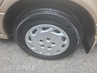1998 Toyota Camry LE – miniatura 11