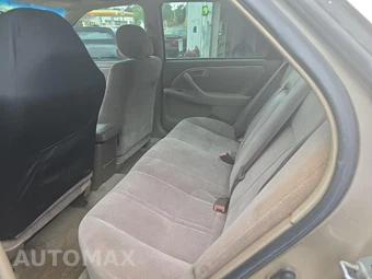 1998 Toyota Camry LE – miniatura 16