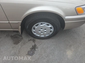 1998 Toyota Camry LE – miniatura 9