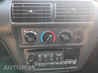 1999 Chevrolet Cavalier Sedan - miniatura 19