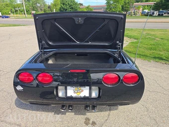 1999 Chevrolet Corvette Convertible 1SA - miniatura 10