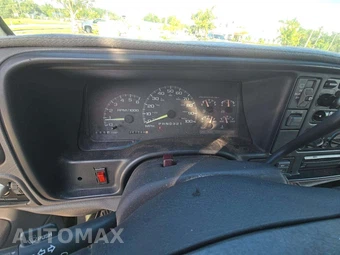 1999 Chevrolet Suburban K1500 - miniatura 9