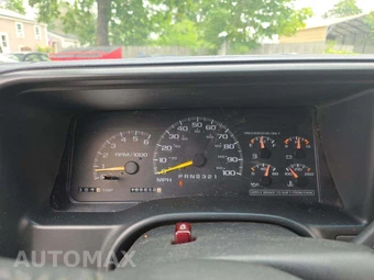 1999 Chevrolet Suburban K1500 - miniatura 9